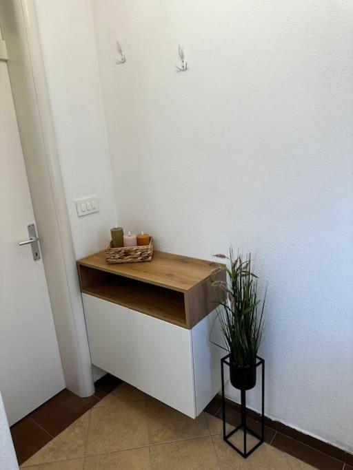 Beautiful Fully Renovated Apartment By The Sea, Large Balcony With Enchanting Views Neum Exterior foto